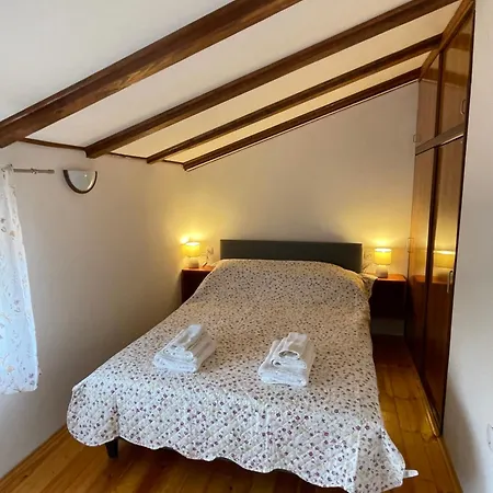 Grappa * Vrbnik (Primorje-Gorski Kotar)