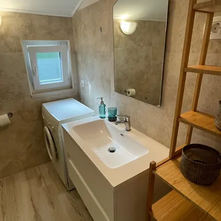 Grappa Apartament Vrbnik (Primorje-Gorski Kotar)